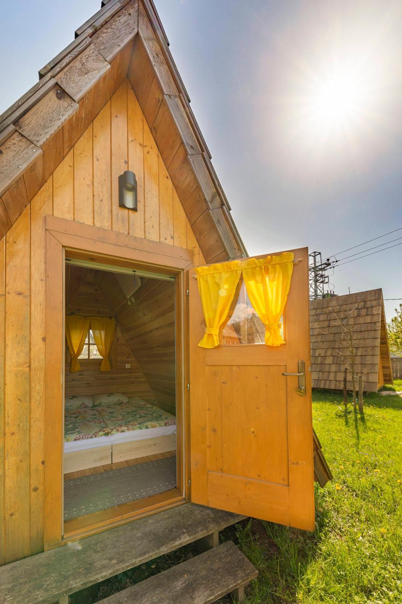 Glamping Mohorjev Grunt Preddvor Exterior foto
